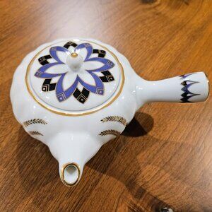 Japanese Tea Ceremony Porcelain Teapot